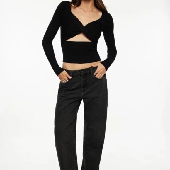 Cutout Twist Long Sleeve Sweater Top - Picture 3 of 4